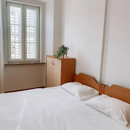 Ema Apartment *